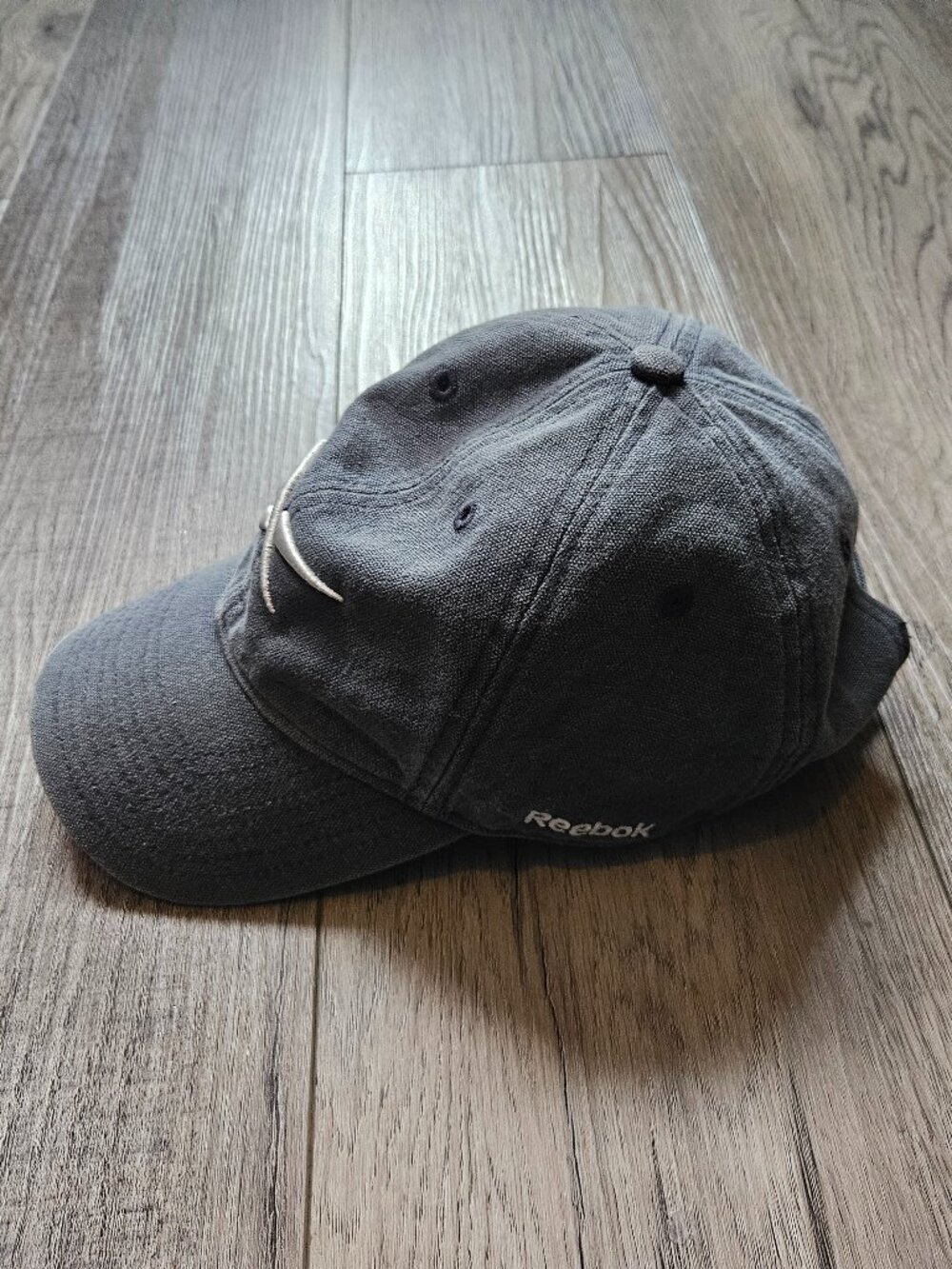 Reebok Vintage Canvas Dad Hat Baseball Cap Washed Charcoal Grey Vector Logo OSFA - Picture 1 of 8